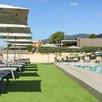Aparthotel Pierre & Premium Les Terrasses D'arsella 5*
