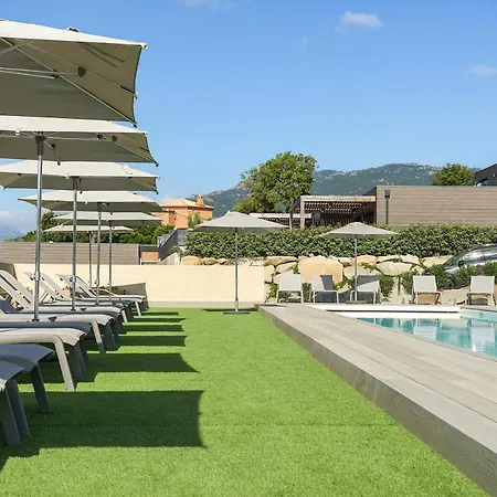 Aparthotel Pierre & Premium Les Terrasses D'arsella 5*