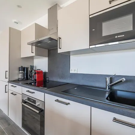 Апарт-отель Pierre & Premium Les Terrasses D'arsella 5*