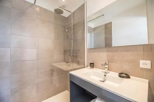 Hotel apartamentowy Pierre & Premium Les Terrasses D'arsella 5*