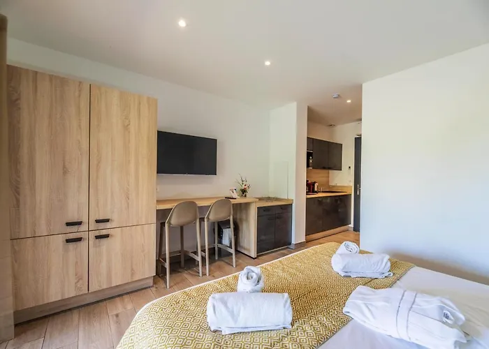 Hotel apartamentowy Pierre & Premium Les Terrasses D'arsella