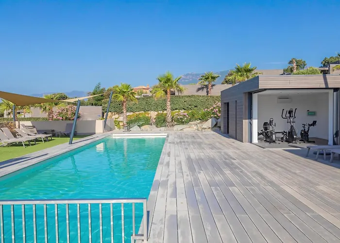 Pierre & Premium Les Terrasses D'arsella 5*