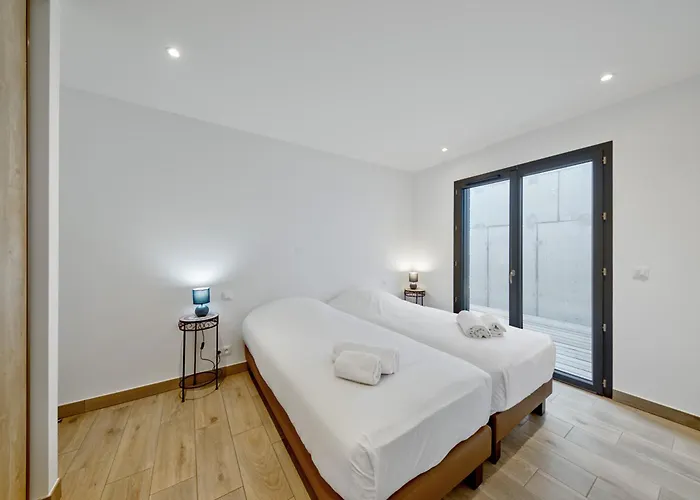 Hotel apartamentowy Pierre & Premium Les Terrasses D'arsella Porto-Vecchio (Corsica)